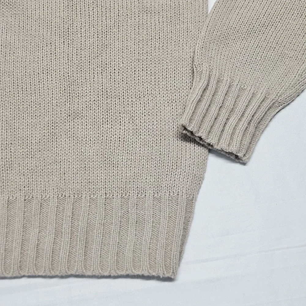 [Unknown Brand] Men’s Beige V-Neck Sweater with Duck Motif